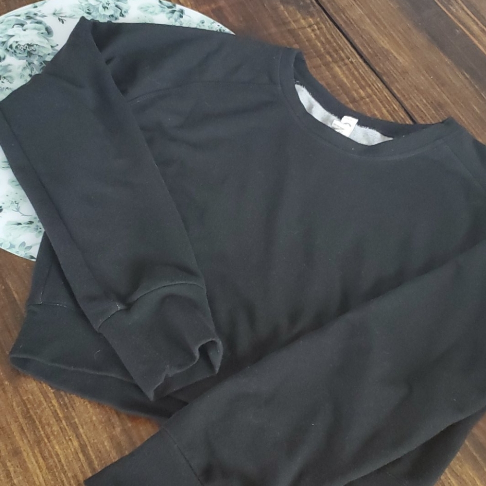 Crop Top Sweatshirt
